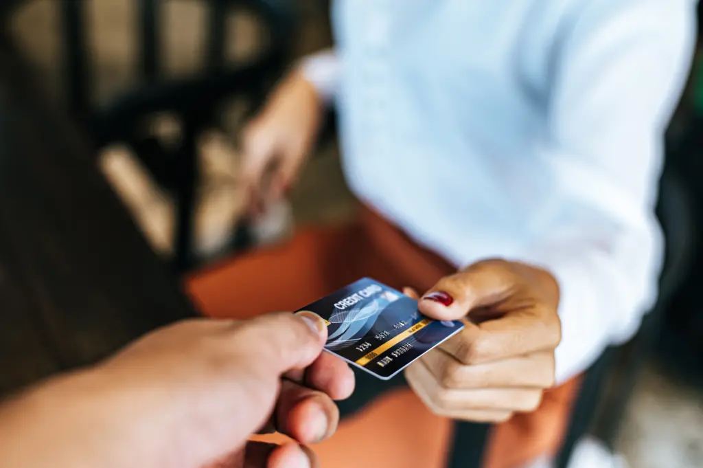 Cartão de crédito online aprovado na hora em Portugal
