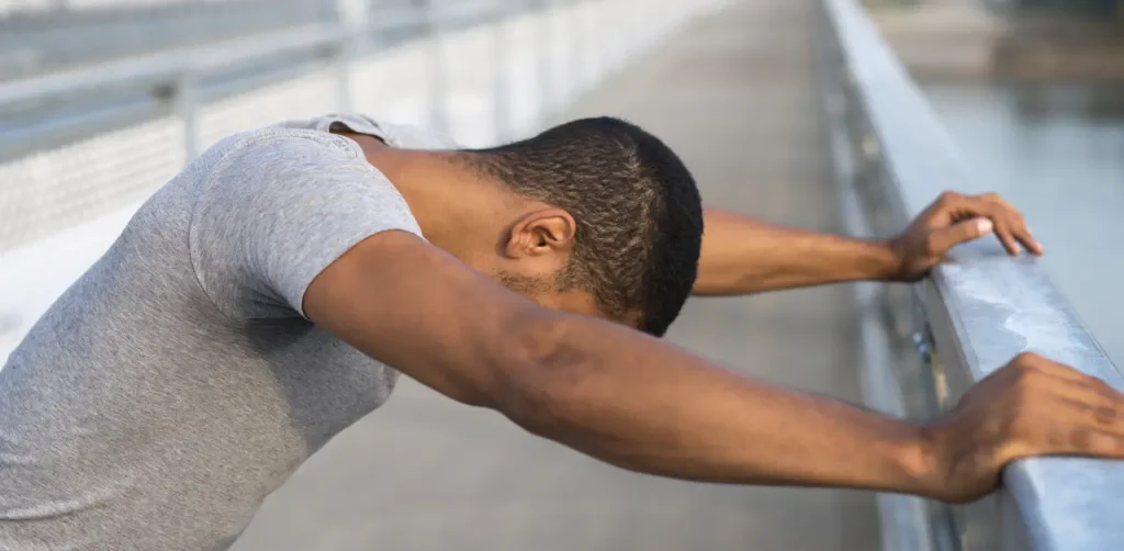 Porque se deslocam os cristais dos ouvidos