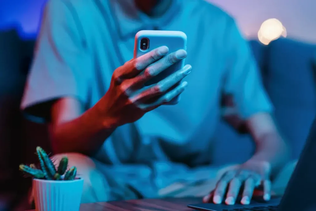 Como transferir saldo de um telemovel para outro